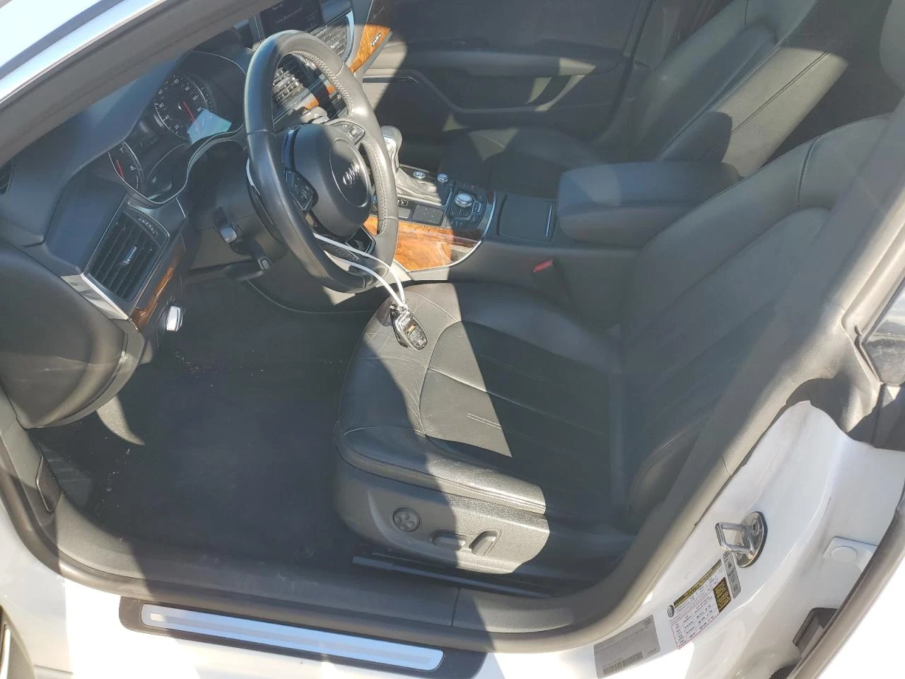 Audi A7 S-line, Blind spot, Bose, keyless - изображение 7