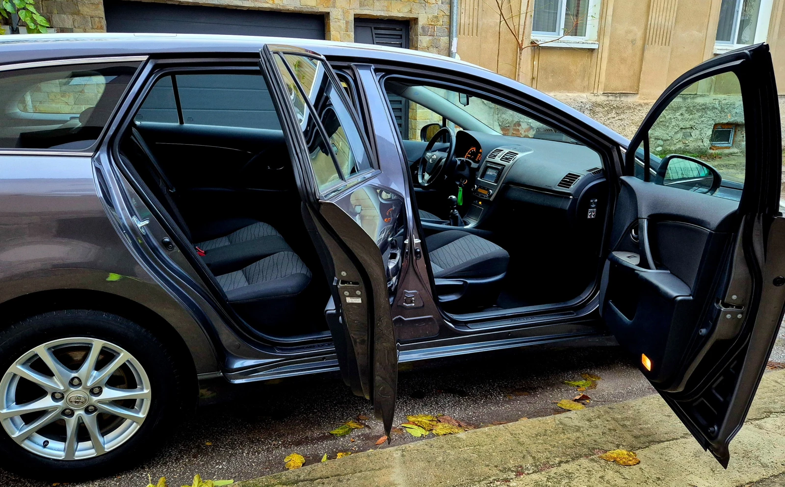 Toyota Avensis 1.8i-veriga-navi-6speed-japan | Mobile.bg   15