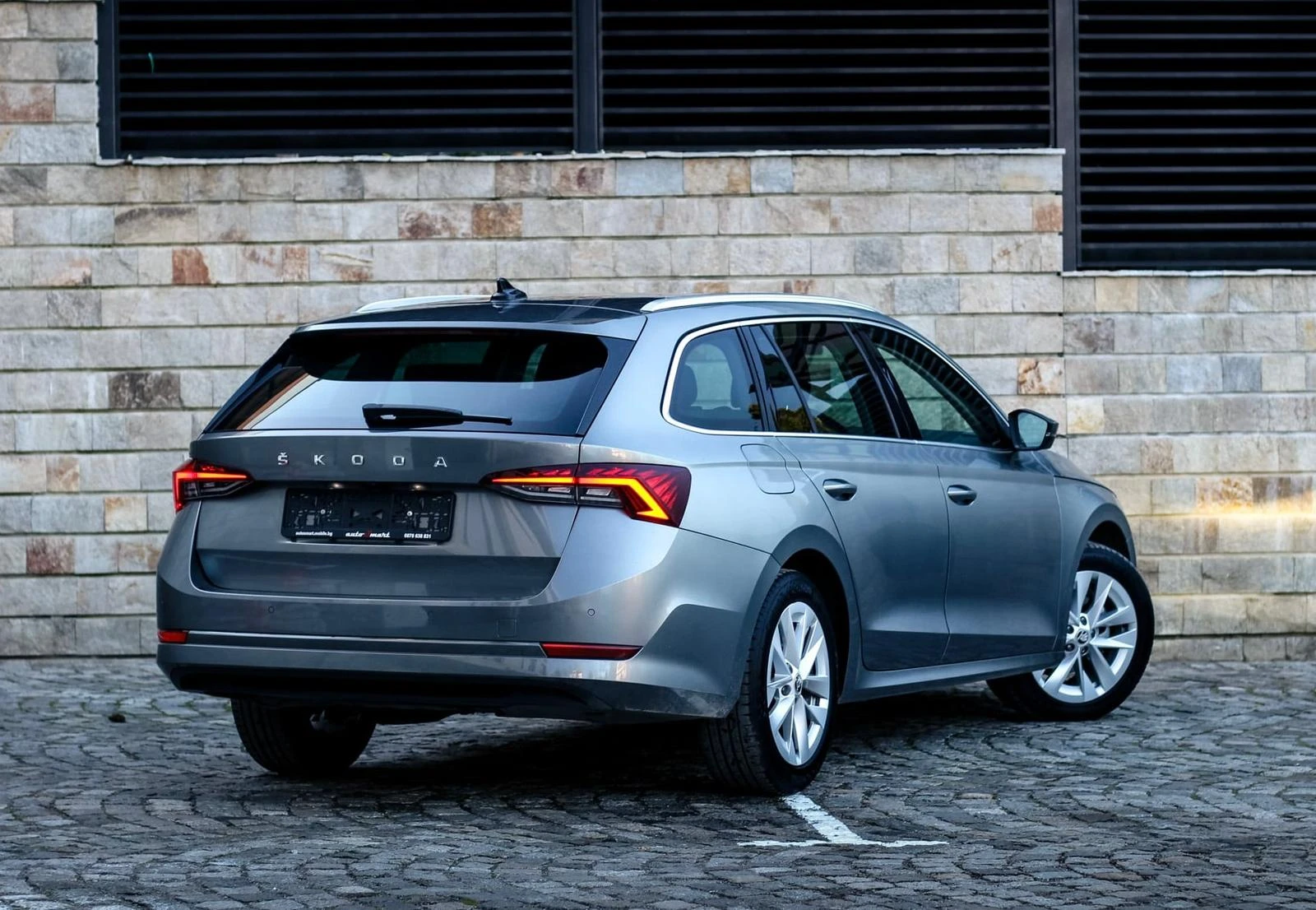 Skoda Octavia 2.0 TDI Automatic_DSG Digital_Cockpit - изображение 5