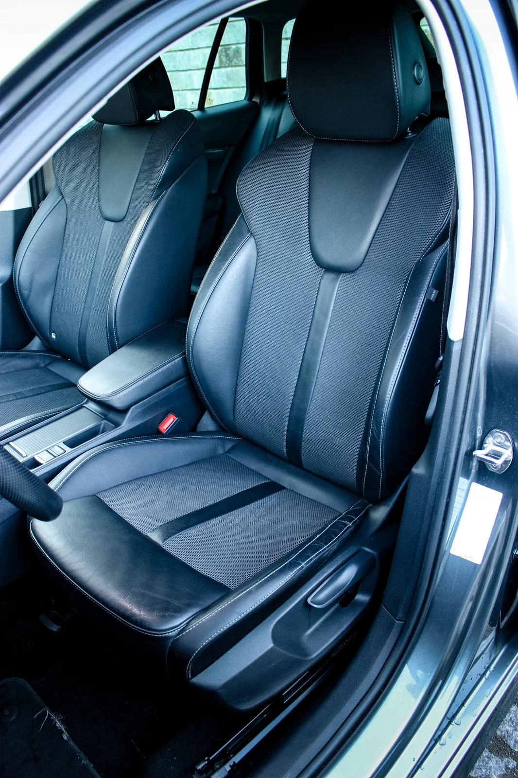 Skoda Octavia 2.0 TDI Automatic_DSG Digital_Cockpit - изображение 8