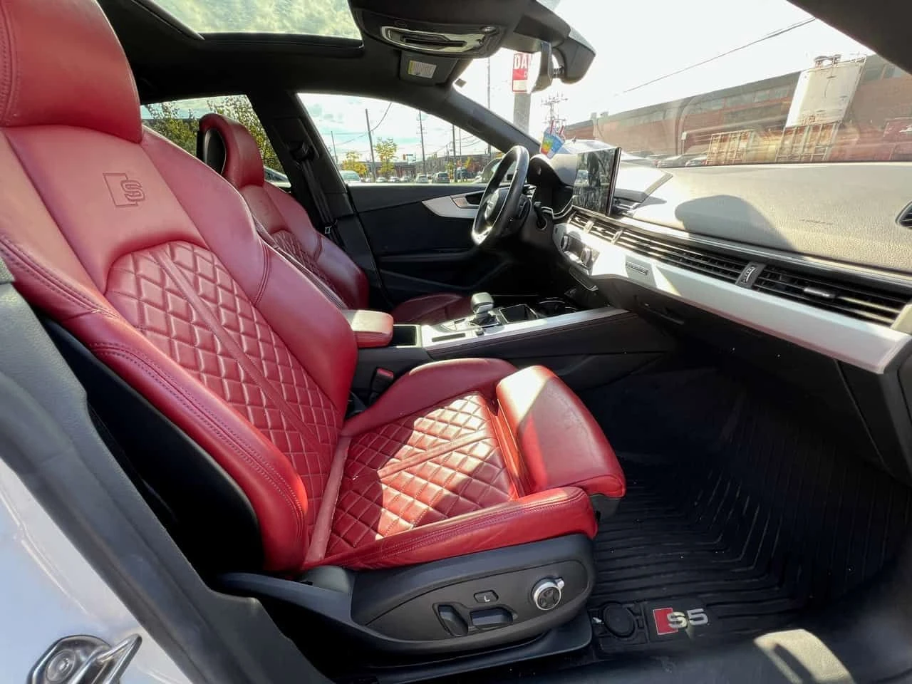 Audi S5  Technik /ЛАЗЕРНИ ФАРОВЕ/B&O/MASSAGE/DISTRONIC, снимка 12 - Автомобили и джипове - 54001523