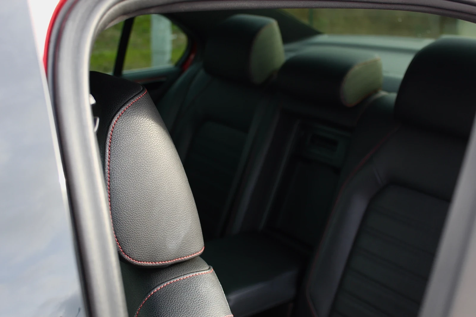 VW Jetta GLI(GTI)2.0TSI DSG /FACE/ ���/ ������/��������/��� | Mobile.bg � ����������� 13