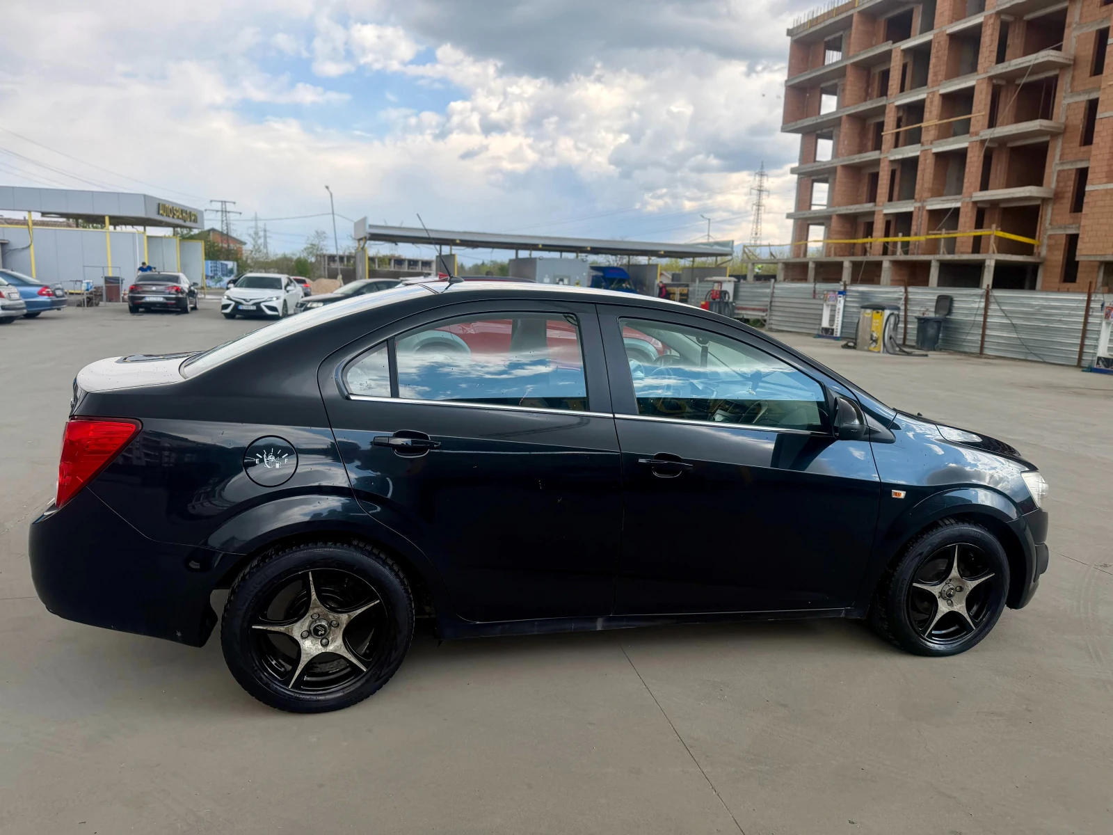 Chevrolet Aveo 1.4 Бензин, снимка 4 - Автомобили и джипове - 54248608