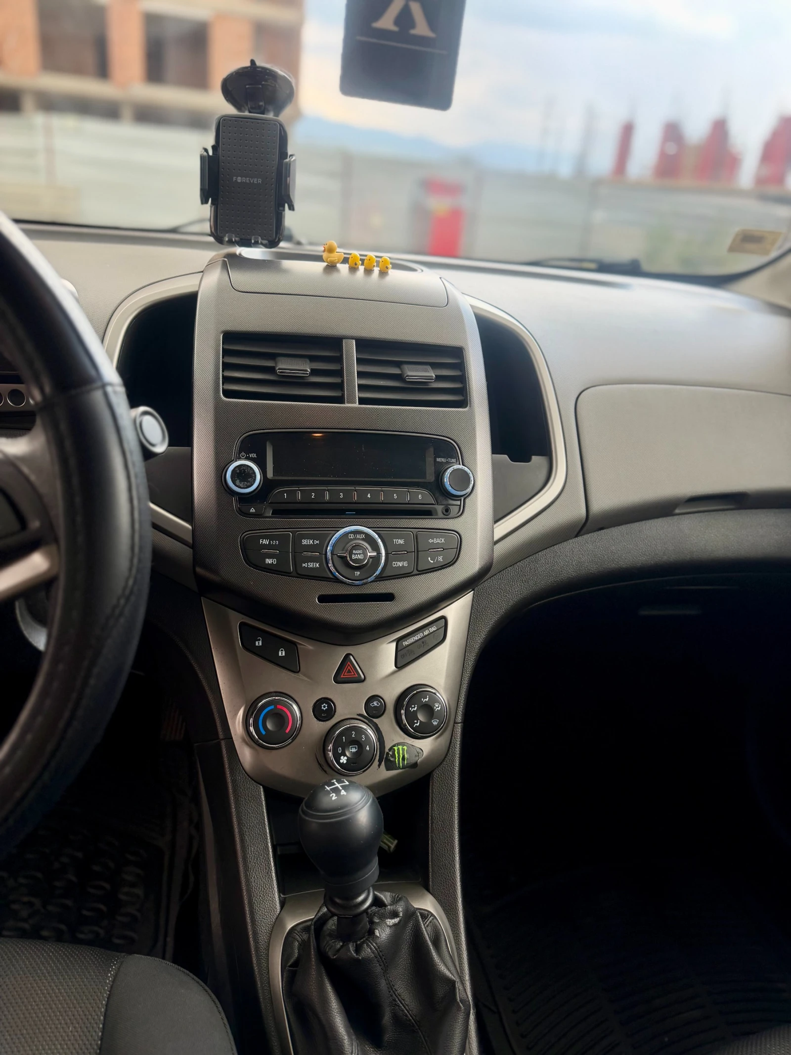 Chevrolet Aveo 1.4 Бензин, снимка 12 - Автомобили и джипове - 54248608