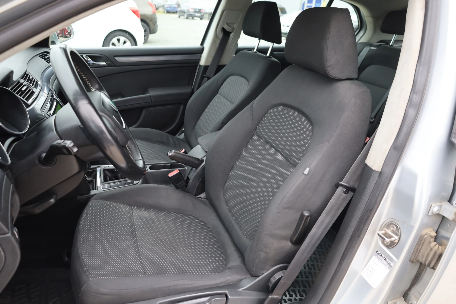 Skoda Superb 1.9 TDI, снимка 11 - Автомобили и джипове - 54367658
