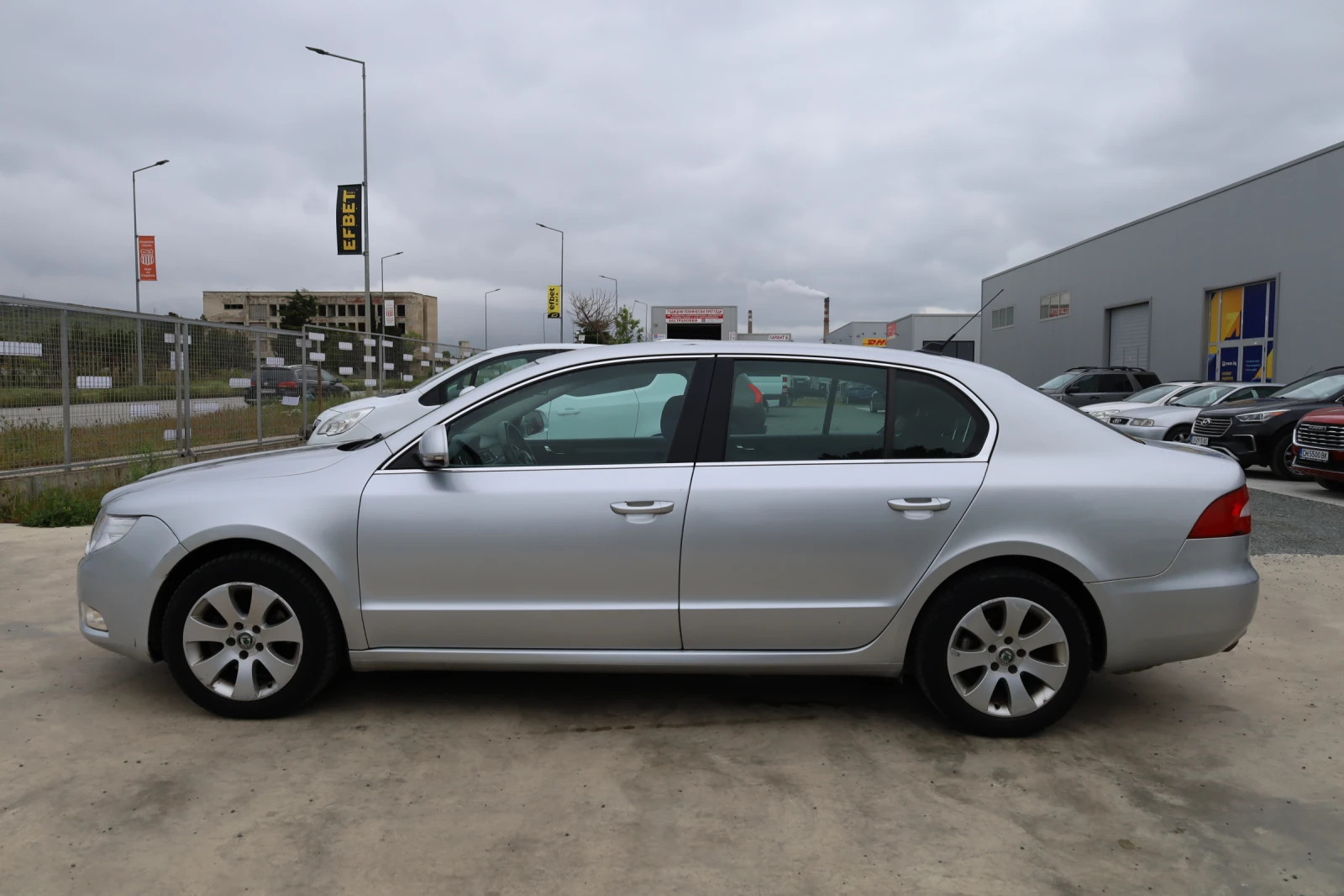 Skoda Superb 1.9 TDI, снимка 3 - Автомобили и джипове - 54367658
