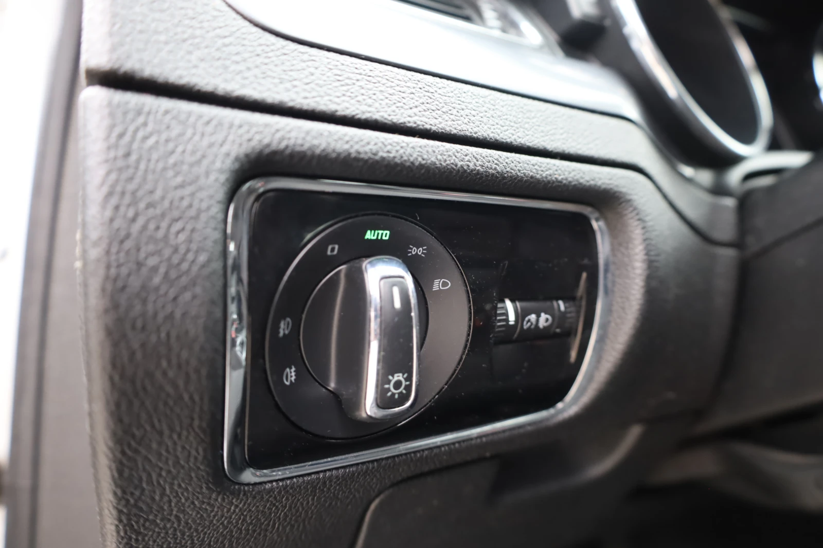 Skoda Superb 1.9 TDI, снимка 17 - Автомобили и джипове - 54367658