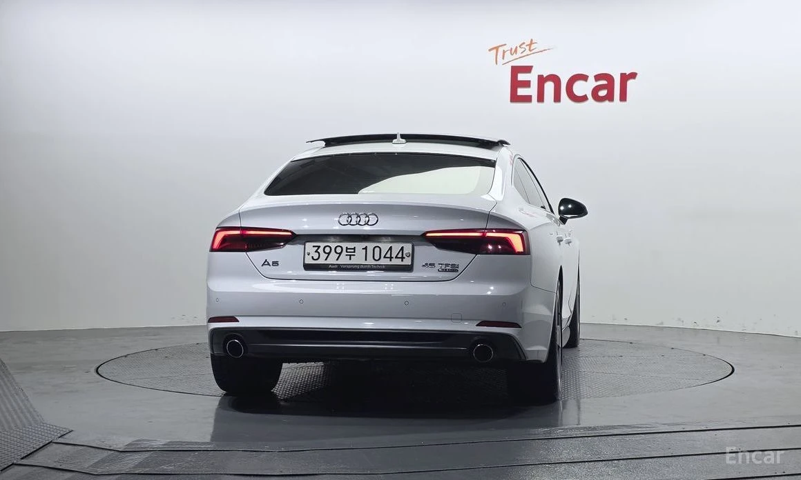 Audi A5, снимка 4 - Автомобили и джипове - 54640765