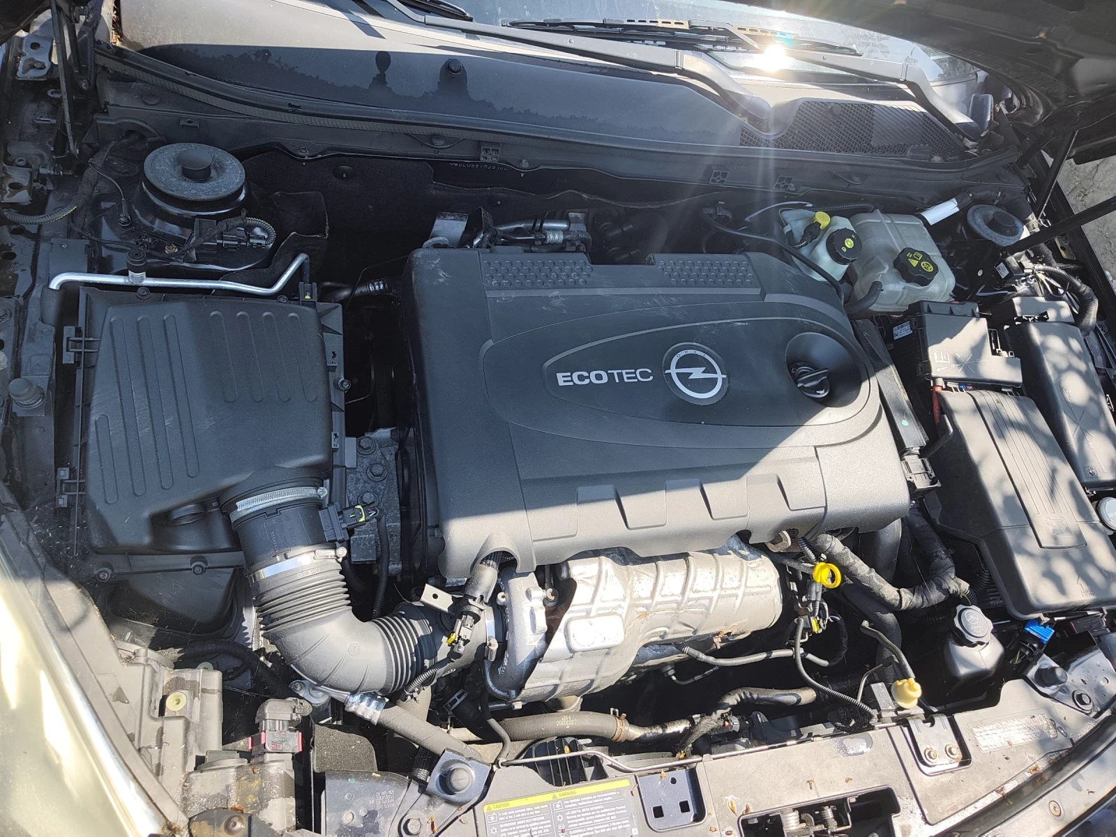 Opel Insignia 2.0 CDTI (160 к.с.), снимка 7 - Автомобили и джипове - 54886199