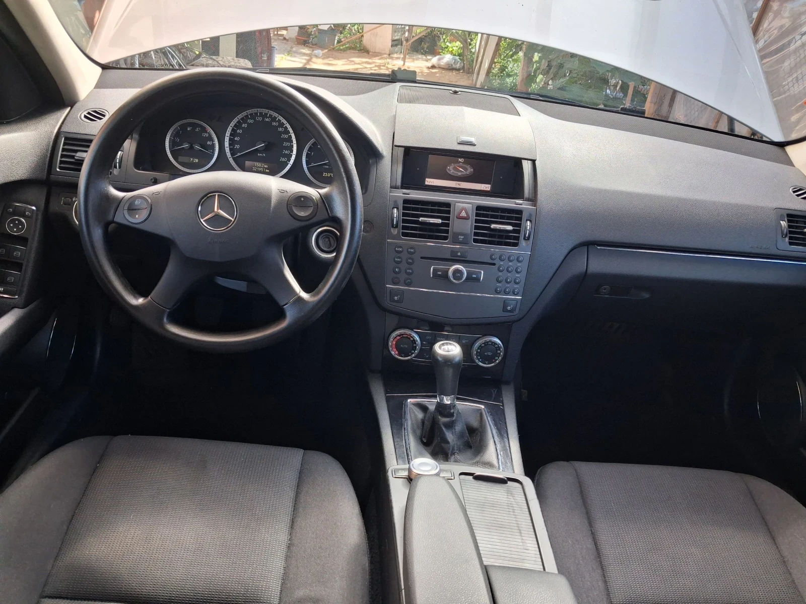 Mercedes-Benz C 200 2.2 CDI ШЕСТ СКОРОСТИ, снимка 13 - Автомобили и джипове - 55248730