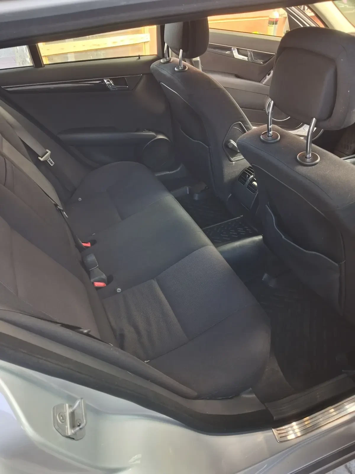 Mercedes-Benz C 200 2.2 CDI ШЕСТ СКОРОСТИ, снимка 16 - Автомобили и джипове - 55248730