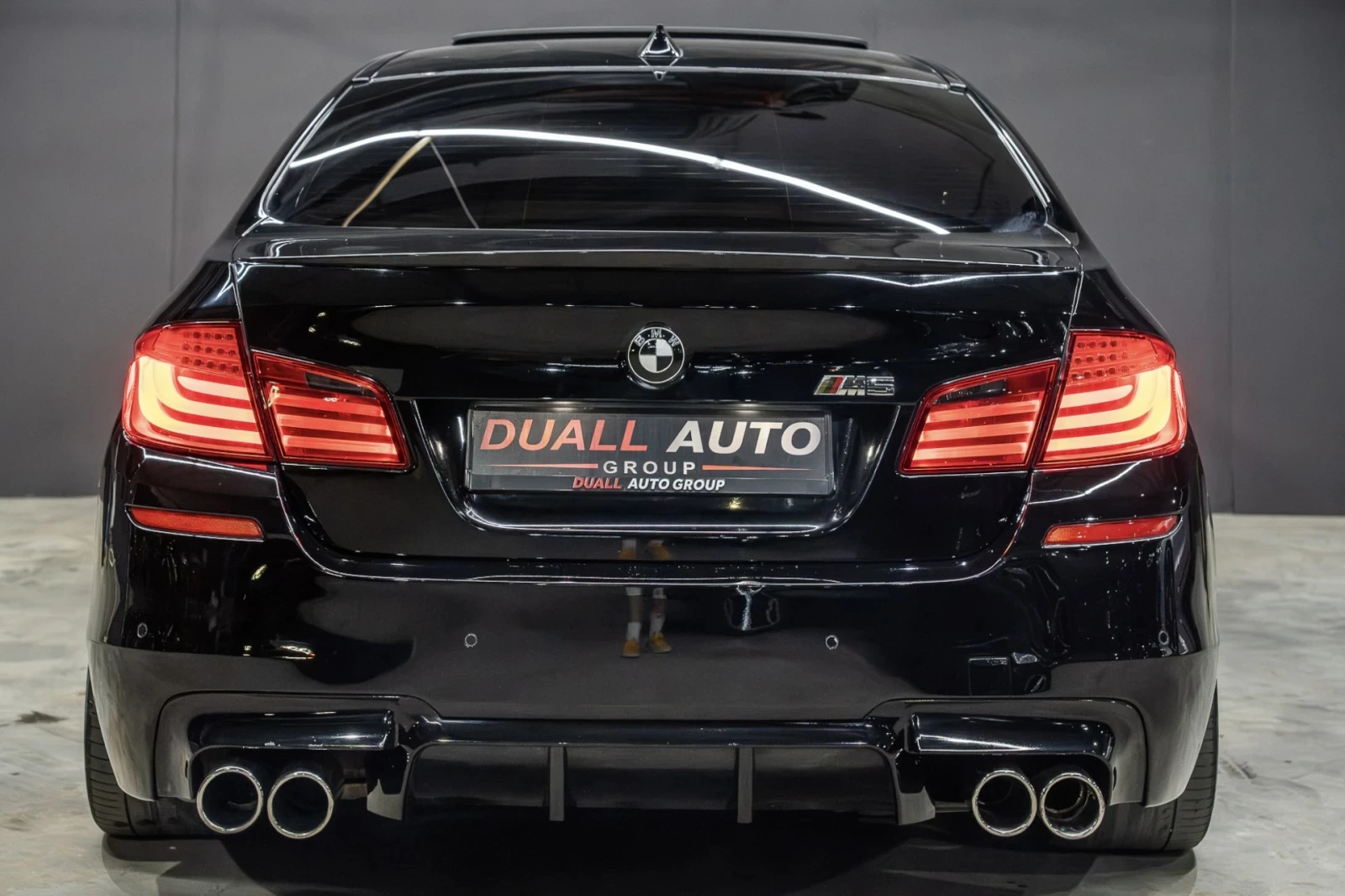 BMW 530 M-PERFORMANCE/DISTRONIK/SUNROOF/ОБДУХВАНЕ/START-ST, снимка 8 - Автомобили и джипове - 55599047