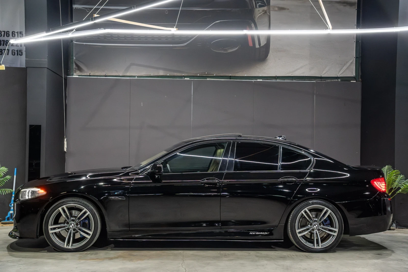 BMW 530 M-PERFORMANCE/DISTRONIK/SUNROOF/ОБДУХВАНЕ/START-ST, снимка 6 - Автомобили и джипове - 55599047