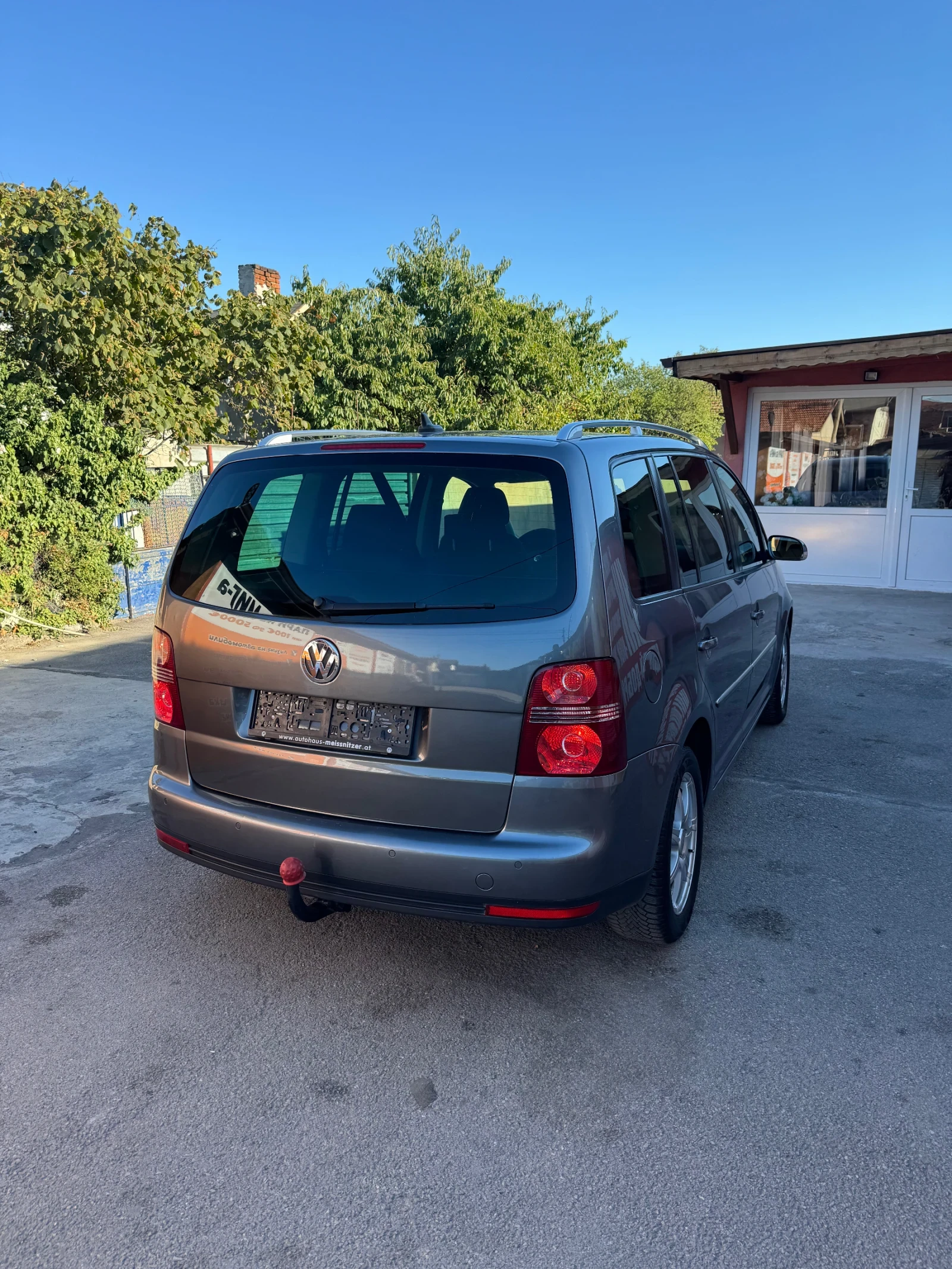 VW Touran 1.9tdi 105k.n подгрев автопилот парктроник, снимка 7 - Автомобили и джипове - 55963416