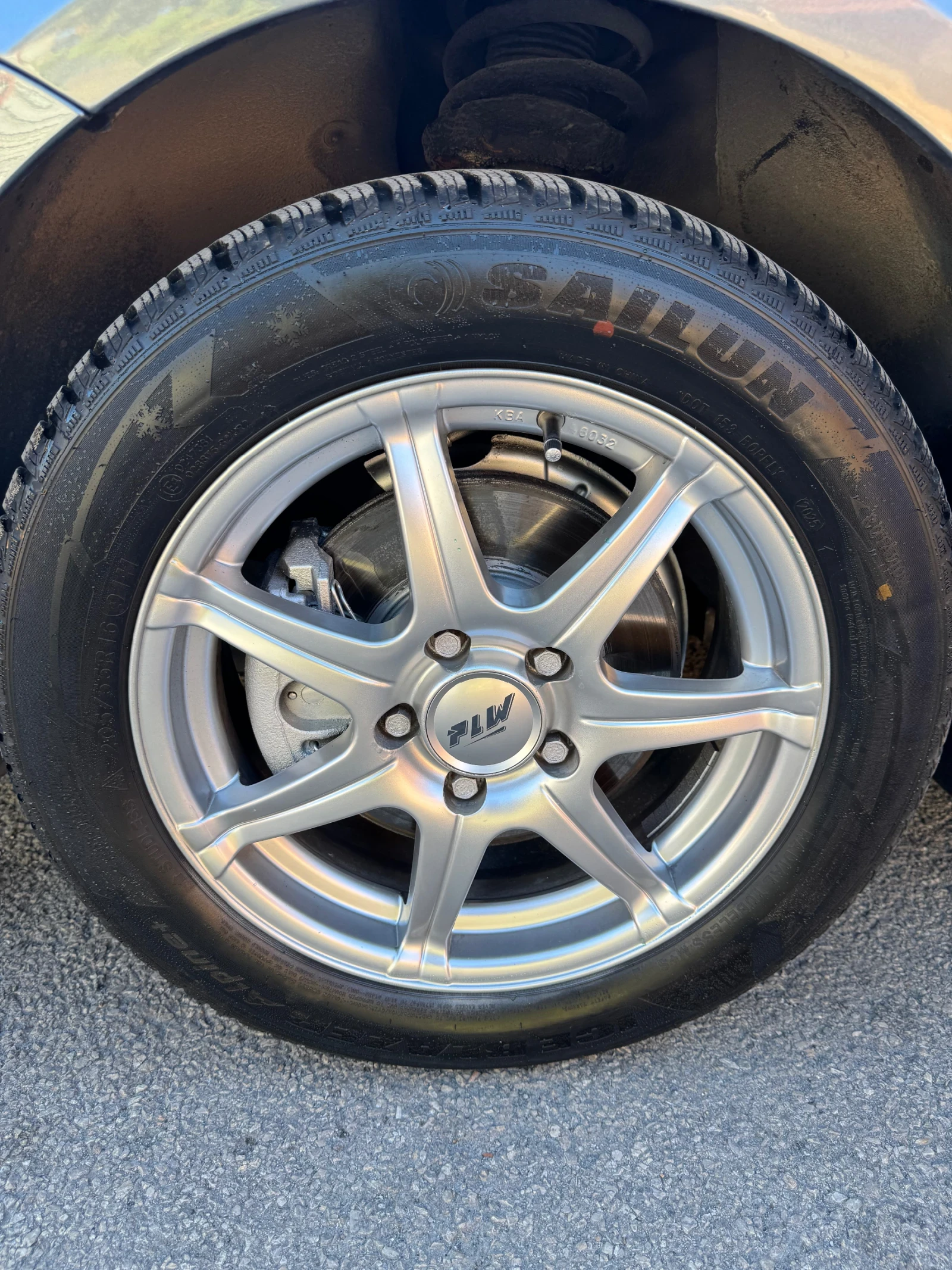 VW Touran 1.9tdi 105k.n подгрев автопилот парктроник, снимка 15 - Автомобили и джипове - 55963416