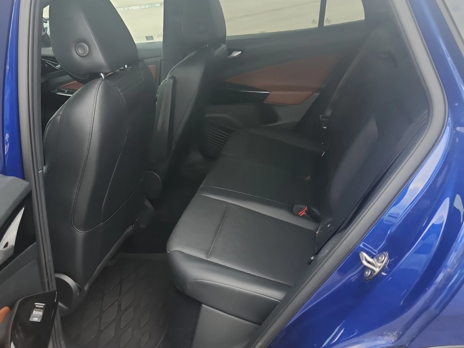 VW ID.4 * PRO * АВТОКРЕДИТ БЕЗ ПЪРВОНАЧАЛНА ВНОСКА* , снимка 12 - Автомобили и джипове - 56110047