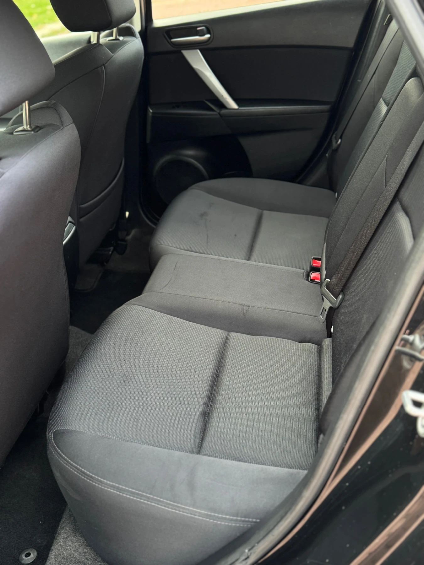 Mazda 3 1.6i, снимка 12 - Автомобили и джипове - 56172659