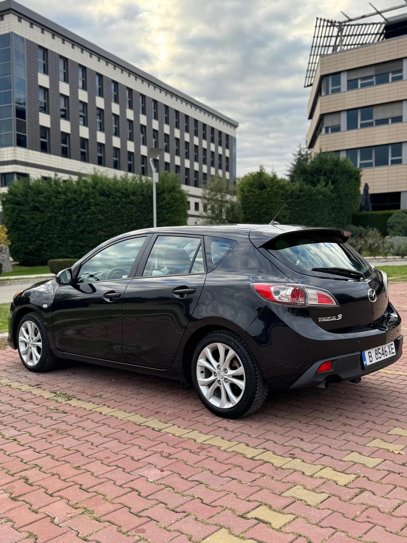 Mazda 3 1.6i, снимка 4 - Автомобили и джипове - 56172659