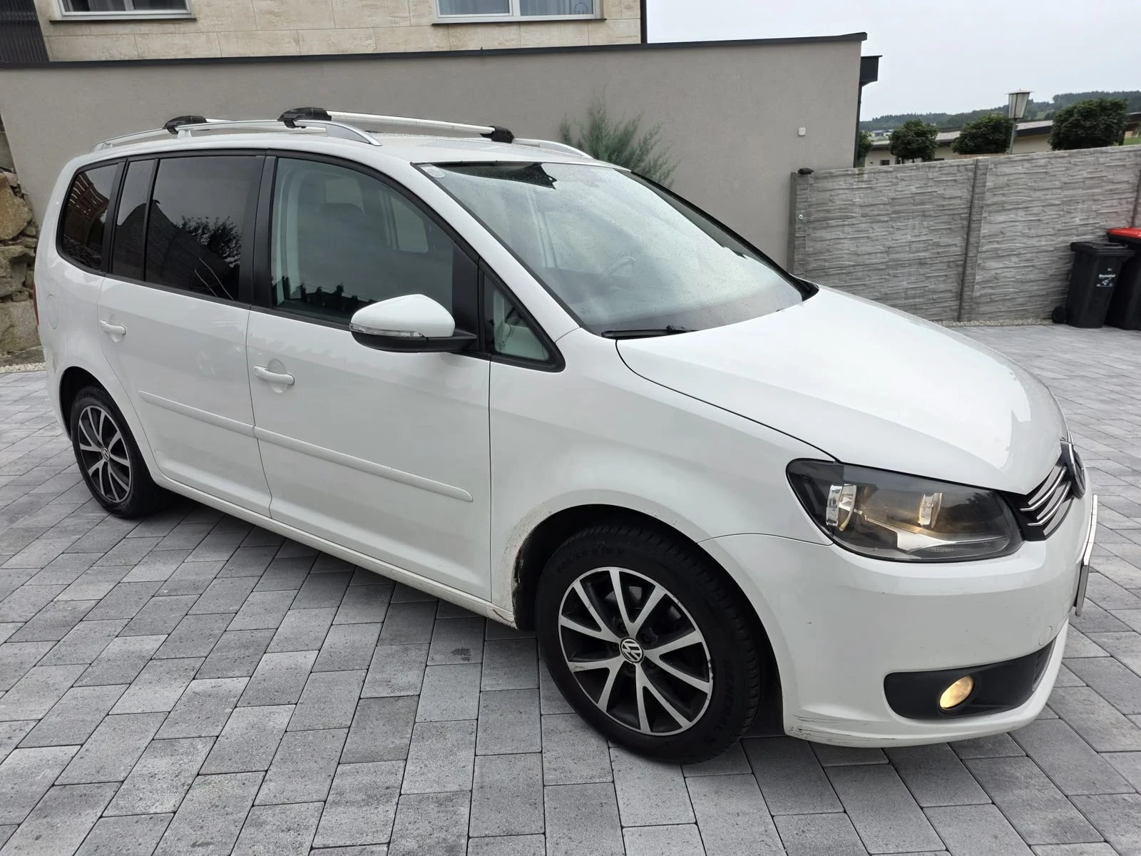 VW Touran, снимка 5 - Автомобили и джипове - 56362609