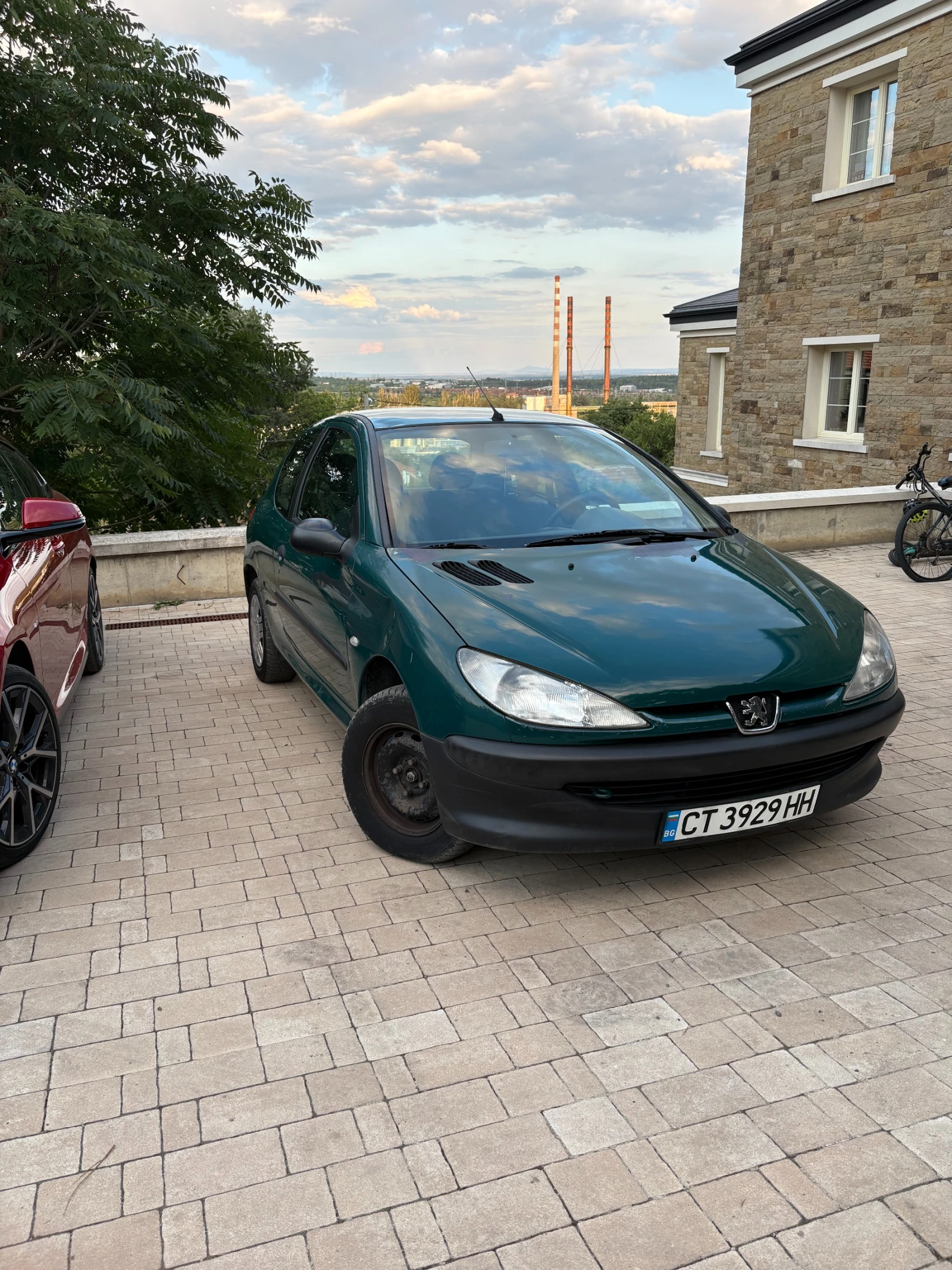 Peugeot 206 1.1, снимка 2 - Автомобили и джипове - 56595873