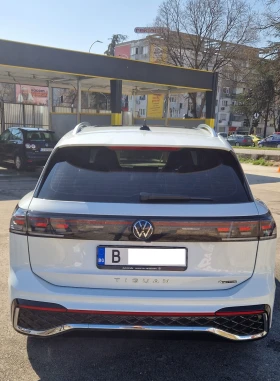 VW Tiguan R-LINE Plus ГАРАНЦИЯ, снимка 15