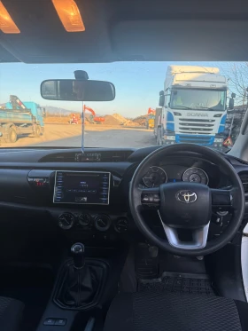 Toyota Hilux, снимка 8