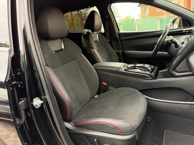 Hyundai Tucson 1.6 TGDI HEV N-LINE 4WD Внос Швейцария, снимка 13 - Автомобили и джипове - 52365569