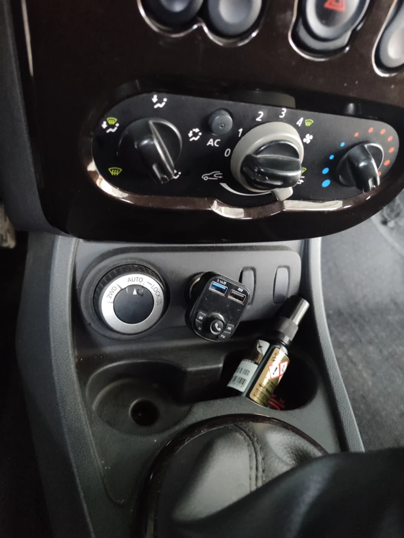 Dacia Duster 1.5dci, снимка 6 - Автомобили и джипове - 52580950