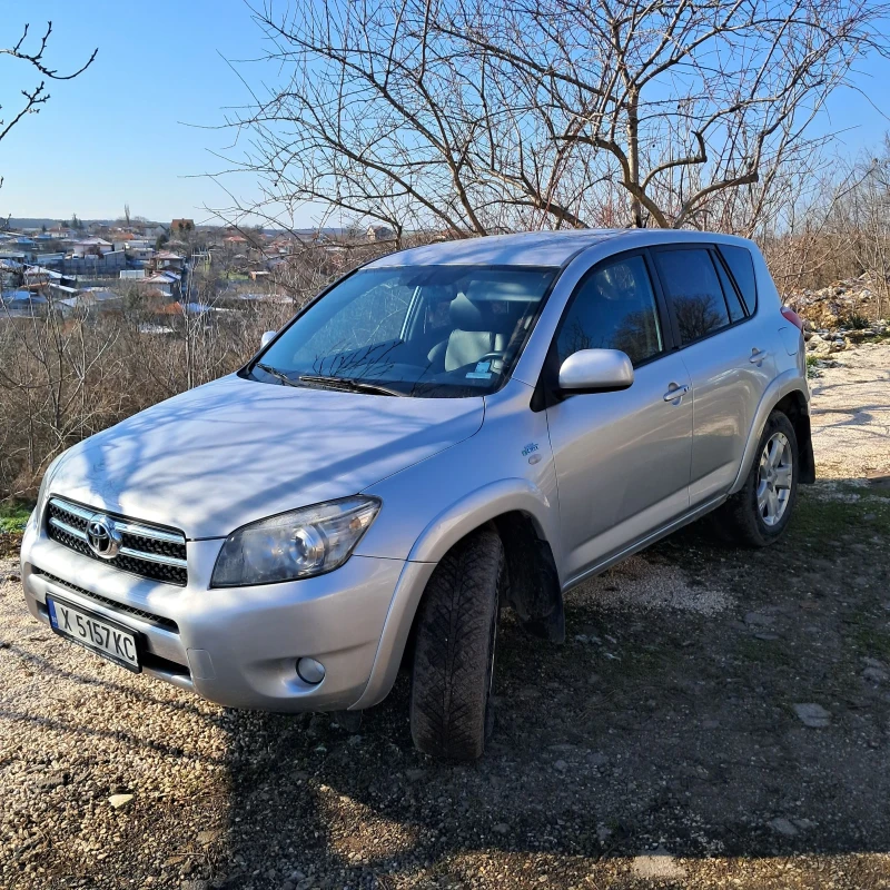 Toyota Rav4, снимка 3 - Автомобили и джипове - 53157045