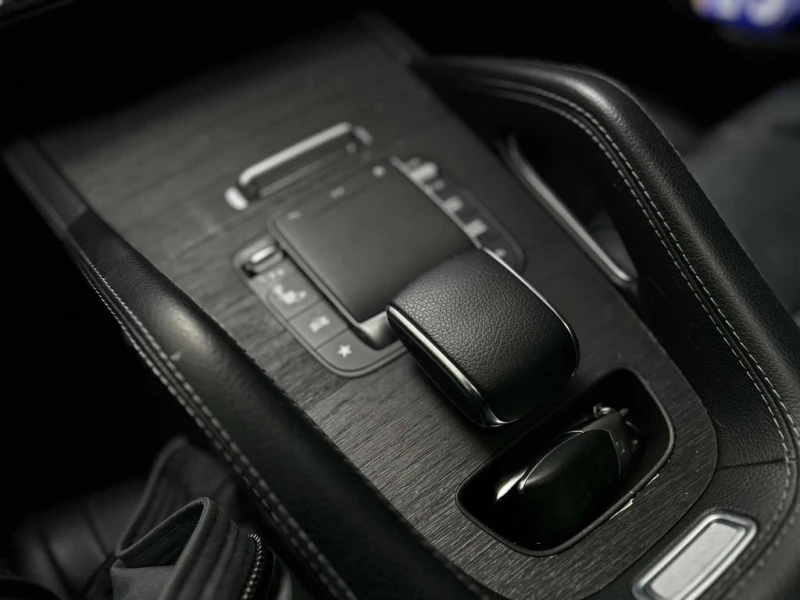 Mercedes-Benz GLE 350 / CARFAX /  360 / PANO / AMBIENT / DISTRONIC, снимка 16 - Автомобили и джипове - 53422699