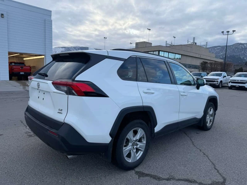 Toyota Rav4 * LE * CARFAX * ЦЕНА ДО БГ, снимка 9 - Автомобили и джипове - 53518871