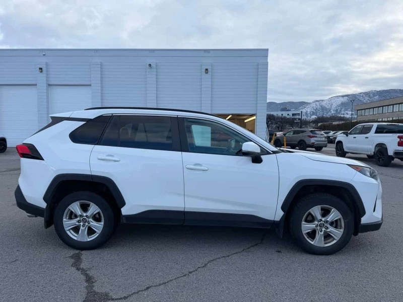 Toyota Rav4 * LE * CARFAX * ЦЕНА ДО БГ, снимка 5 - Автомобили и джипове - 53518871