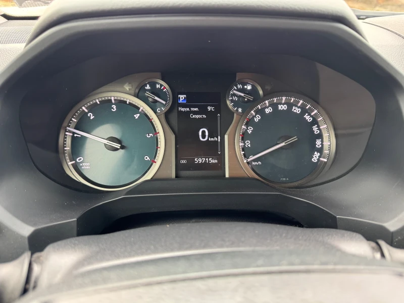 Toyota Land cruiser 2.8D, снимка 11 - Автомобили и джипове - 53559500