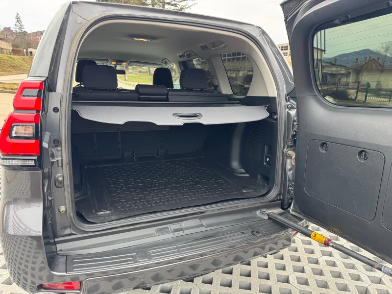 Toyota Land cruiser 2.8D, снимка 15 - Автомобили и джипове - 53559500