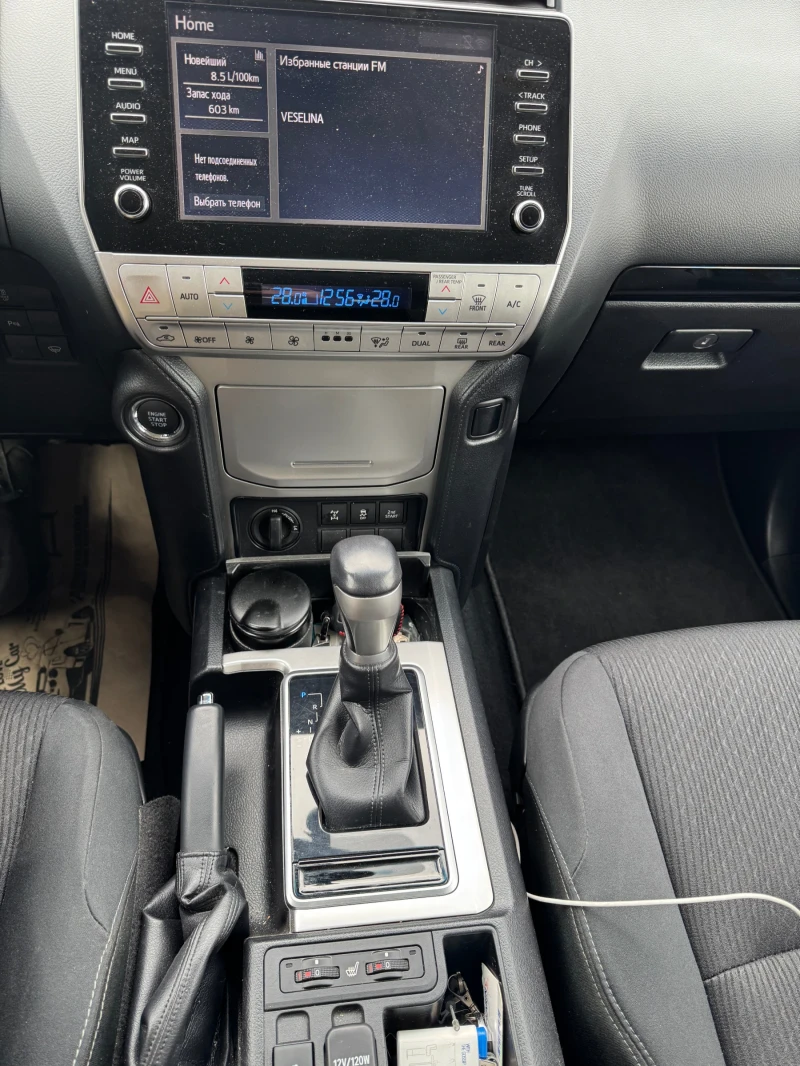 Toyota Land cruiser 2.8D, снимка 10 - Автомобили и джипове - 53559500