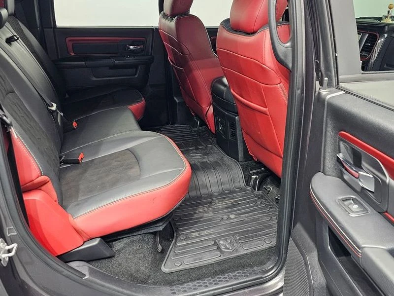 Dodge Ram 5.7 5.7 Automatic, снимка 11 - Автомобили и джипове - 55813738