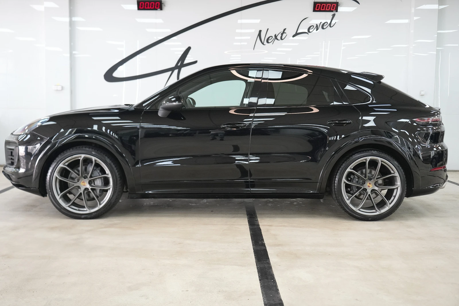 Porsche Cayenne Coupe 3.0 Sport Chrono - изображение 4