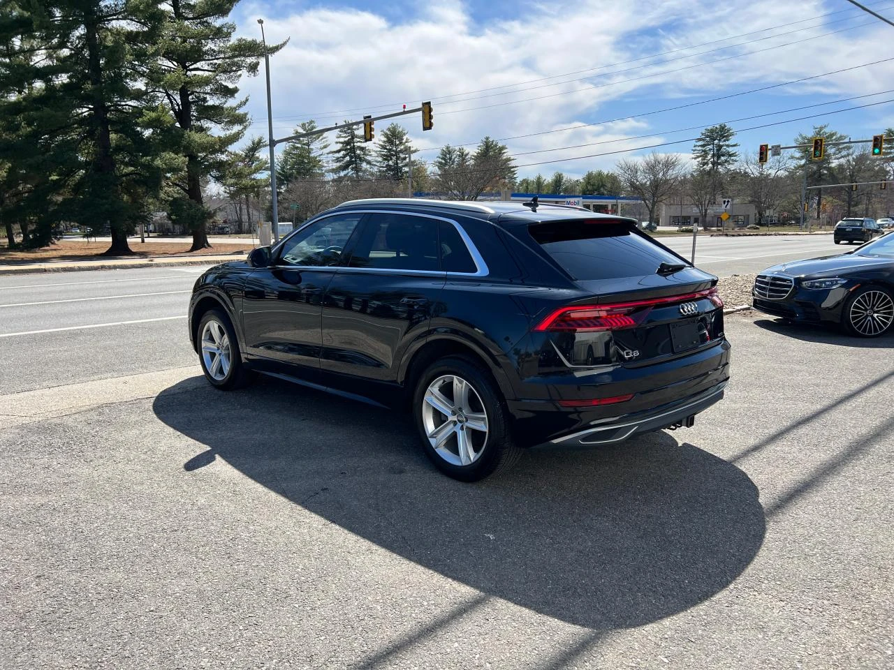 Audi Q8 3.0T* PREMIUM* MATRIX* 360КАМЕРА* ПАНОРАМА* МАСАЖ* - изображение 4