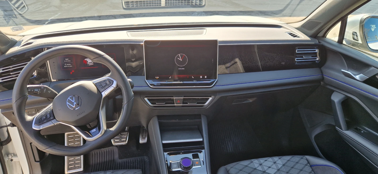 VW Tiguan R-LINE Plus ГАРАНЦИЯ, снимка 8 - Автомобили и джипове - 53975717