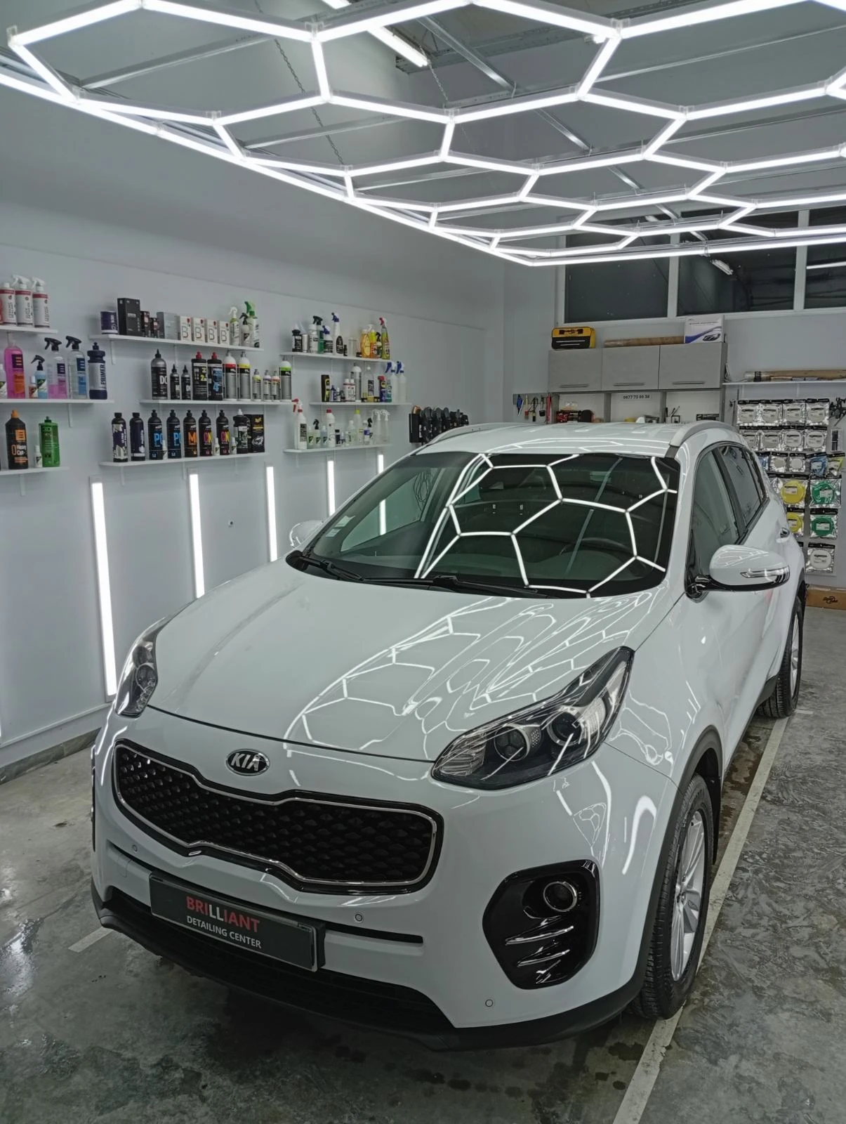 Kia Sportage 1.7 CRDi EURO6B* КАМЕРА* NAVI* 176КМ, снимка 2 - Автомобили и джипове - 54857867