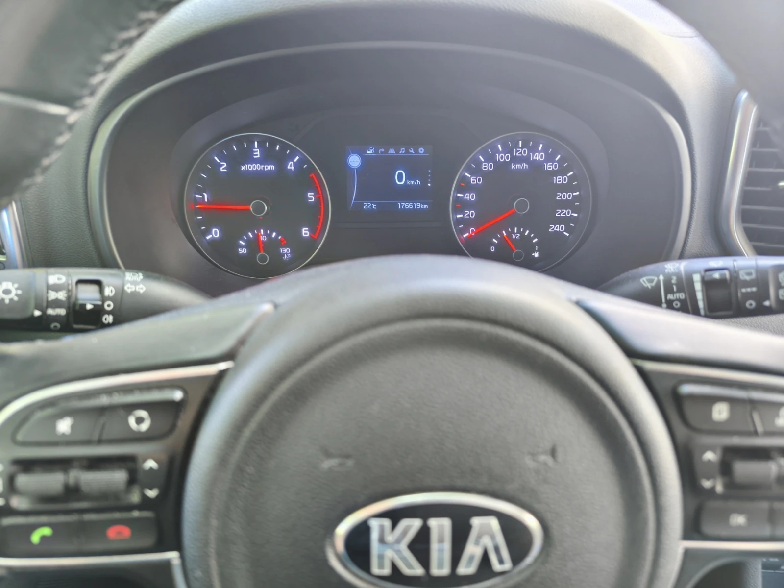 Kia Sportage 1.7 CRDi EURO6B* КАМЕРА* NAVI* 176КМ, снимка 10 - Автомобили и джипове - 54857867