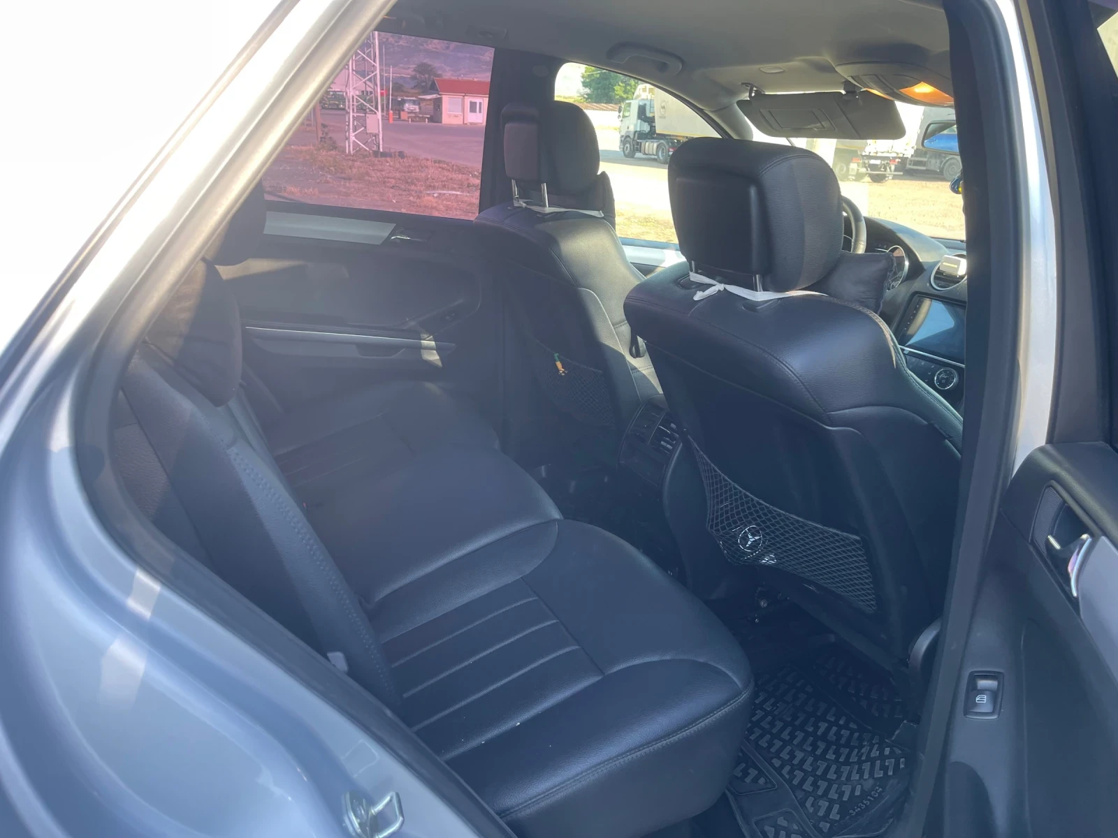 Mercedes-Benz ML 300, снимка 7 - Автомобили и джипове - 55595494