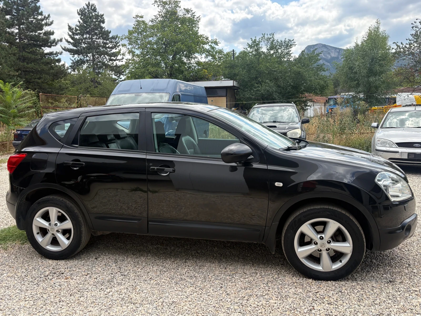 Nissan Qashqai 2.0DCI 4x4 Automat Italiq, снимка 15 - Автомобили и джипове - 55687092