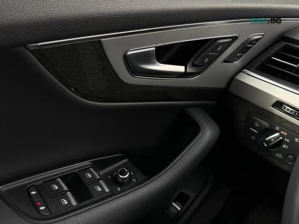 Audi Q7 TECHNIK* DISTRONIC* ОБДУХ* 360, снимка 13 - Автомобили и джипове - 55695506