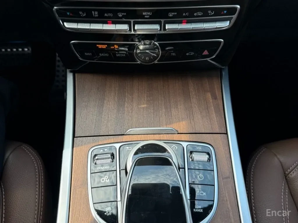 Mercedes-Benz G 400 DISTRONIC | HEADS UP | VENTED | 360, снимка 15 - Автомобили и джипове - 55960351