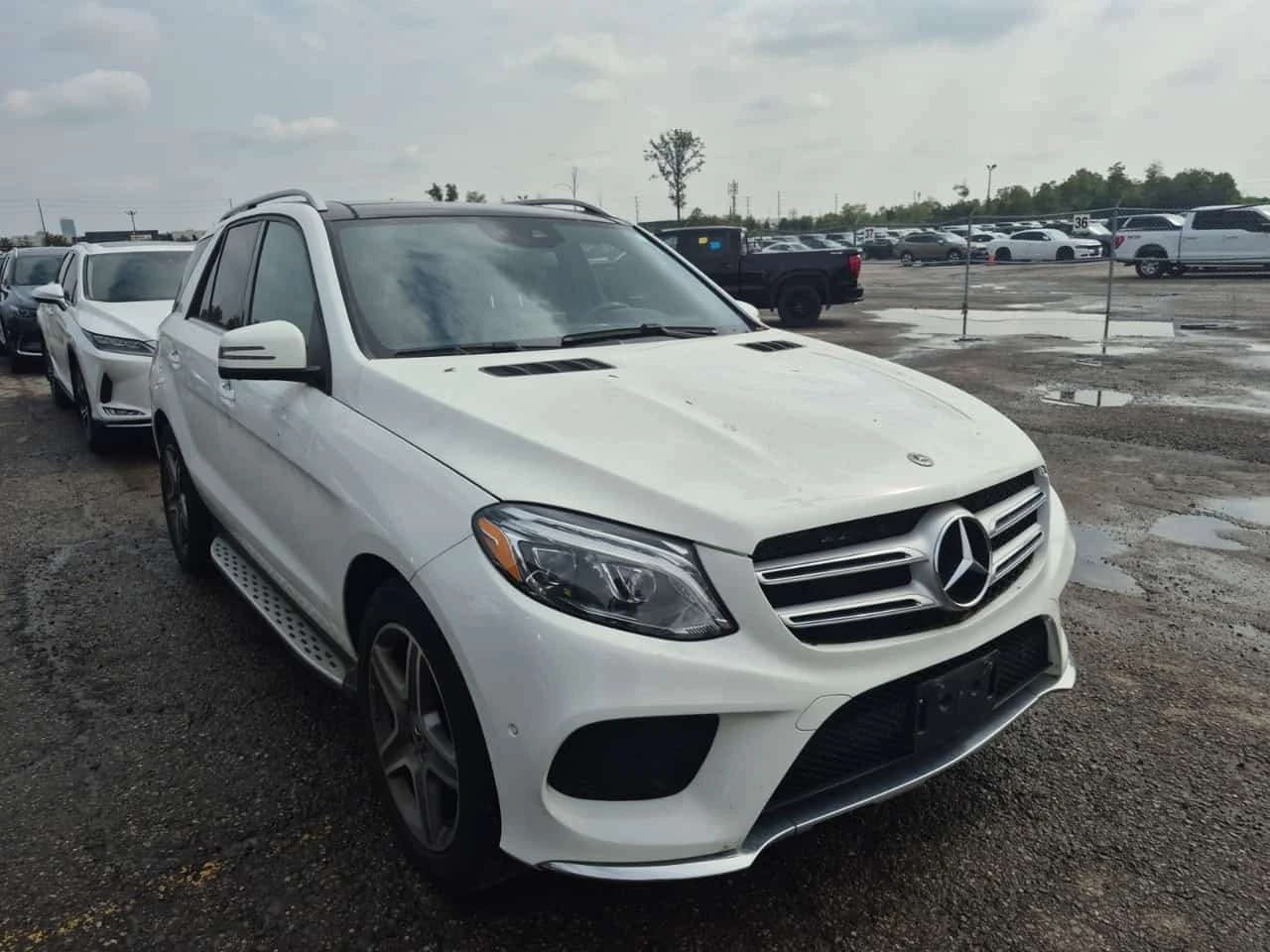 Mercedes-Benz GLE 400 АМГ ПАКЕТ/CARFAX/ПОДГРЕВ/ПАМЕТ/ПАНОРАМА/, снимка 2 - Автомобили и джипове - 56221698