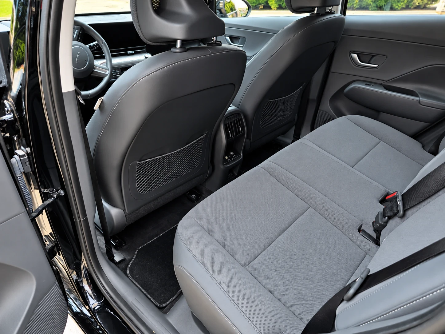 Hyundai Kona Prime 65.4kw НОВА 360cam  distronic, снимка 10 - Автомобили и джипове - 56245513