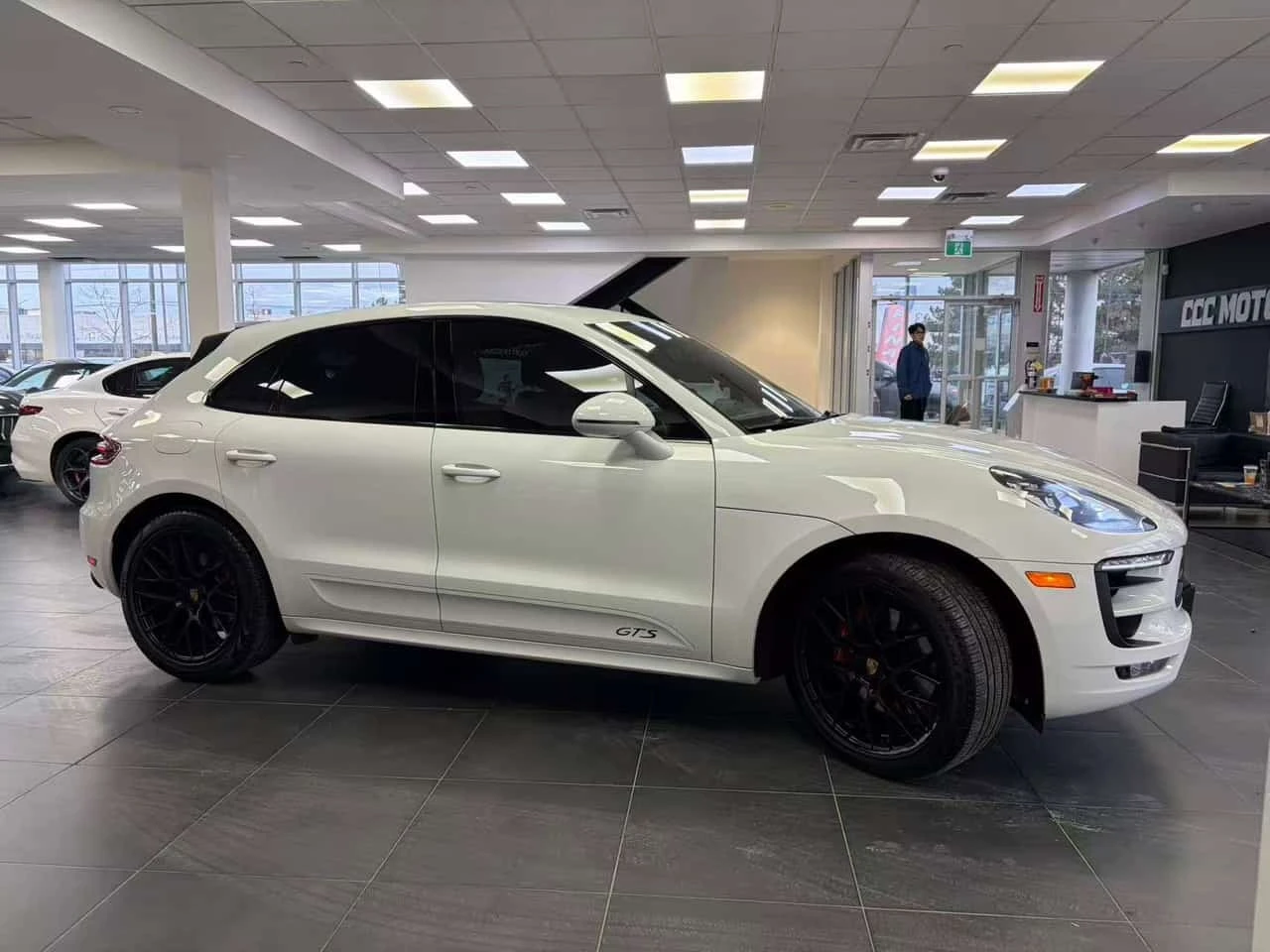 Porsche Macan GTS  CARFAX | Mobile.bg � ����������� 3