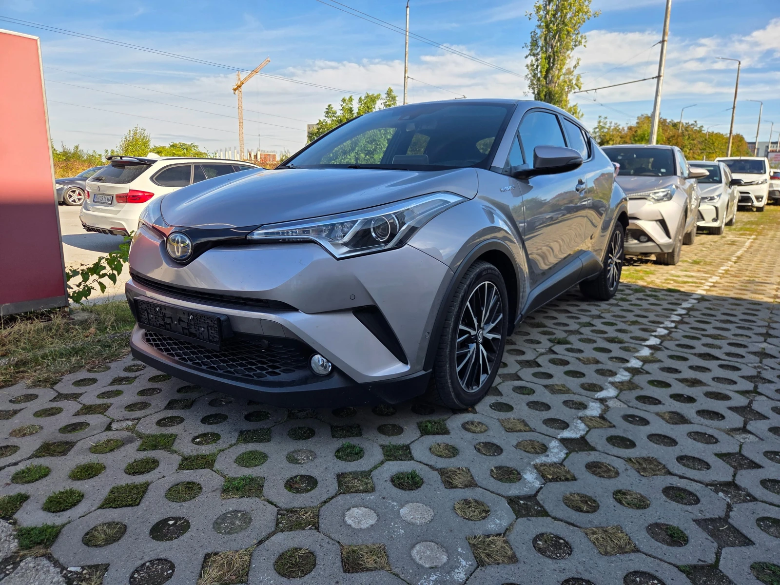 Toyota C-HR 1.8h 122к.с Luxury ШВЕЙЦАРИЯ Гаранция  