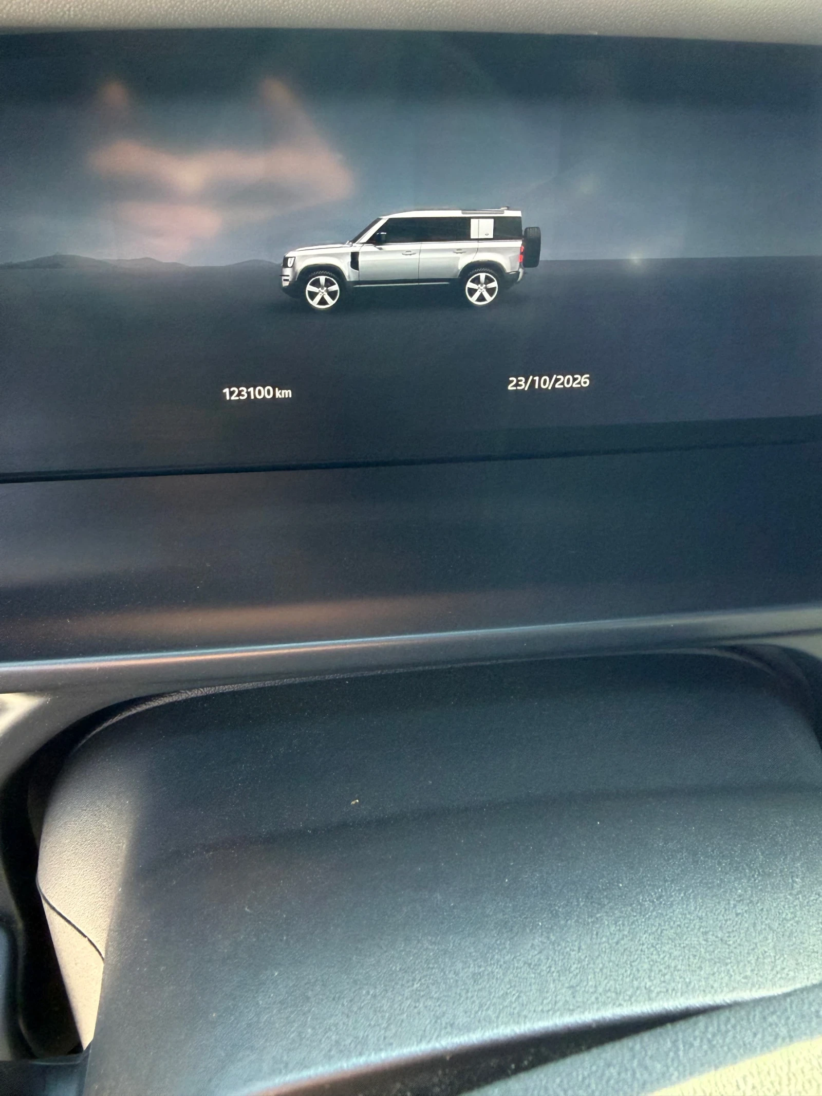 Land Rover Defender X dainamic, снимка 9 - Автомобили и джипове - 56625568